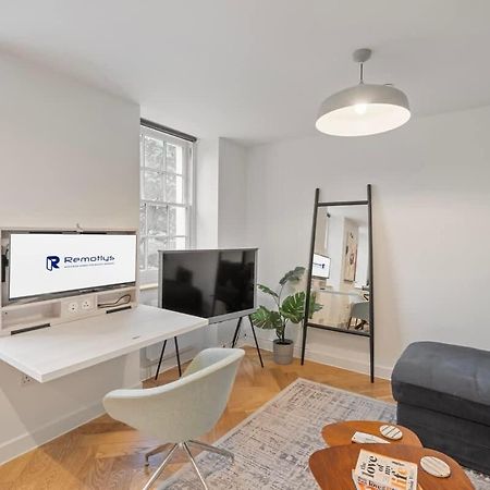 Modern 1 Bedroom Apartment In Fitzrovia ロンドン エクステリア 写真